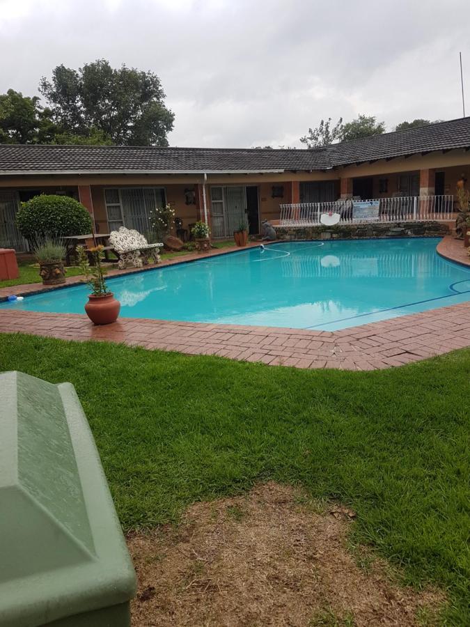 African Elephant Guesthouse Germiston Esterno foto