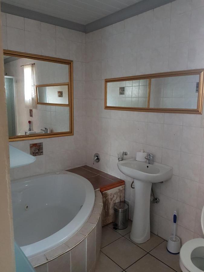 African Elephant Guesthouse Germiston Esterno foto